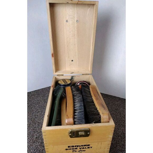 VTG ESQUIRE SHOE VALET DE luxe! W/brushes, Waxes, Polishes - Picture 9 of 11